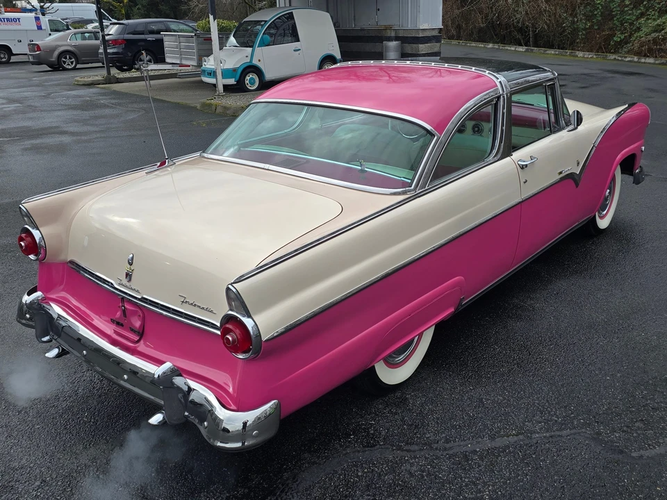 1955 Ford Fairlane 1st Gen - Image 9 of 31