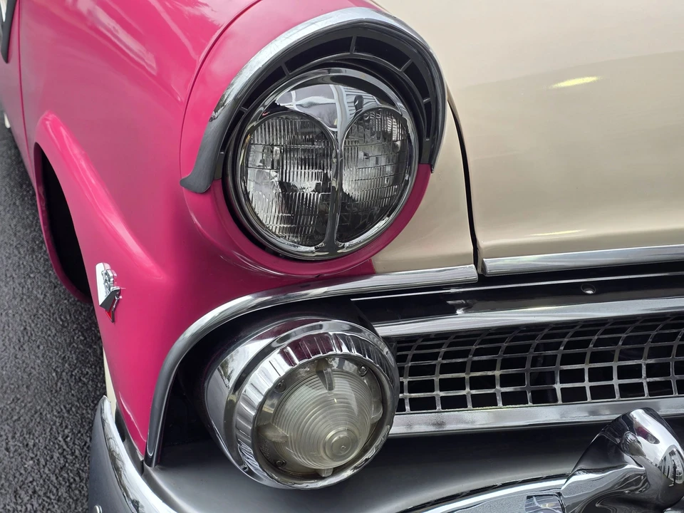 1955 Ford Fairlane 1st Gen - Image 24 of 31