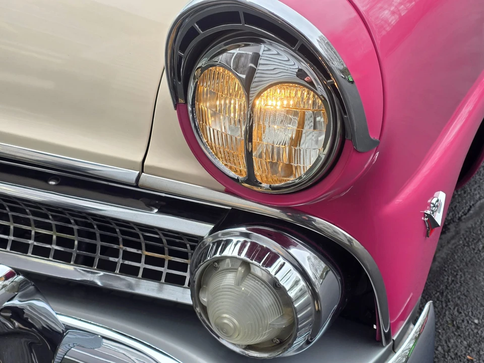 1955 Ford Fairlane 1st Gen - Image 30 of 31
