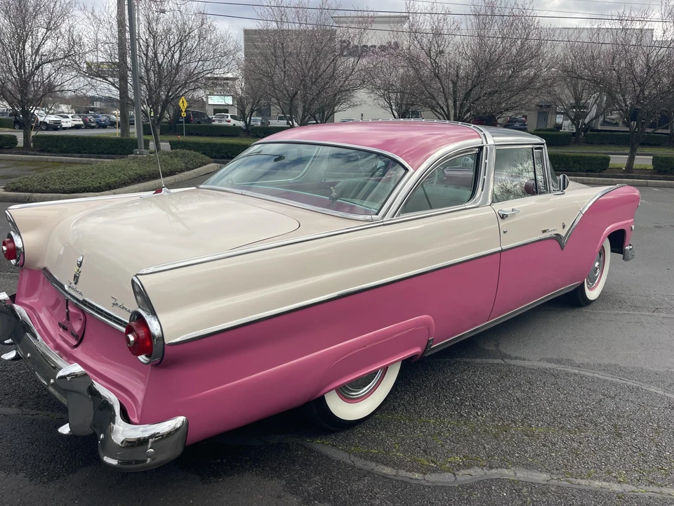 1955 Ford Fairlane 1st Gen - Image 19 of 31