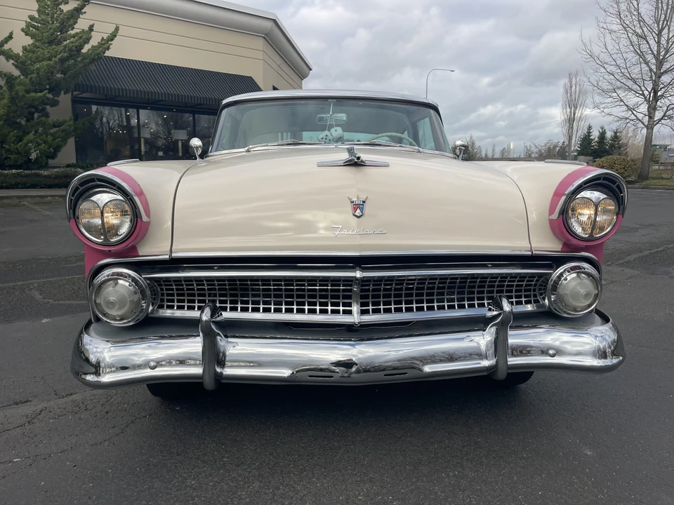 1955 Ford Fairlane 1st Gen - Image 16 of 31