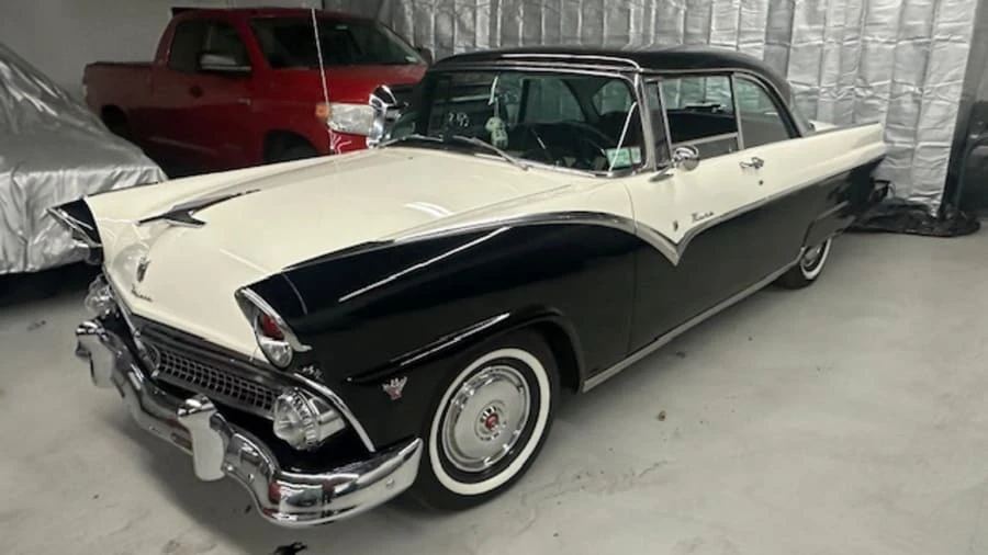 1955 Ford Fairlane 1st Gen - Image 3 of 7