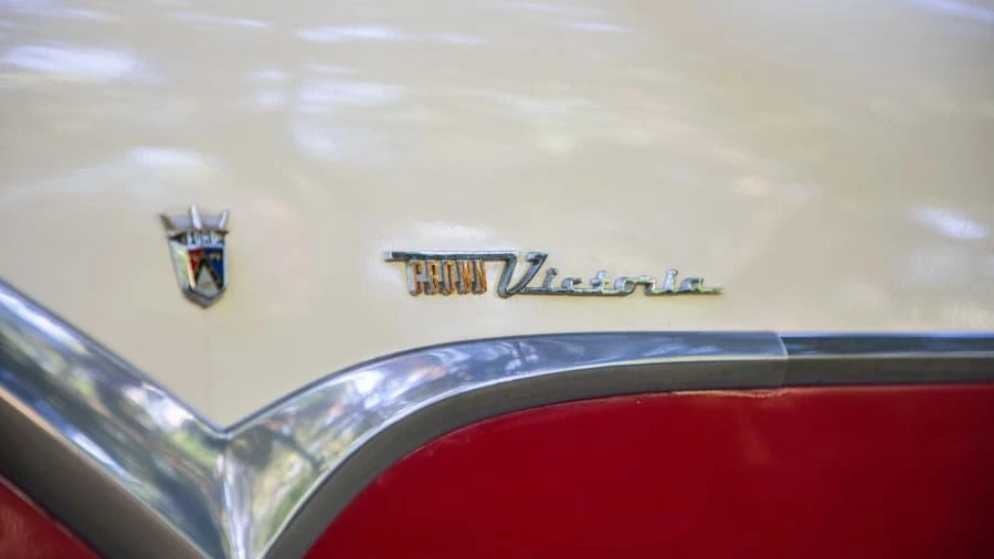 1955 Ford Fairlane 1st Gen - Image 11 of 13