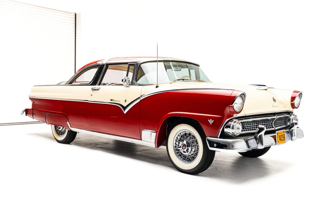 1955 Ford Fairlane 1st Gen - Image 14 of 31