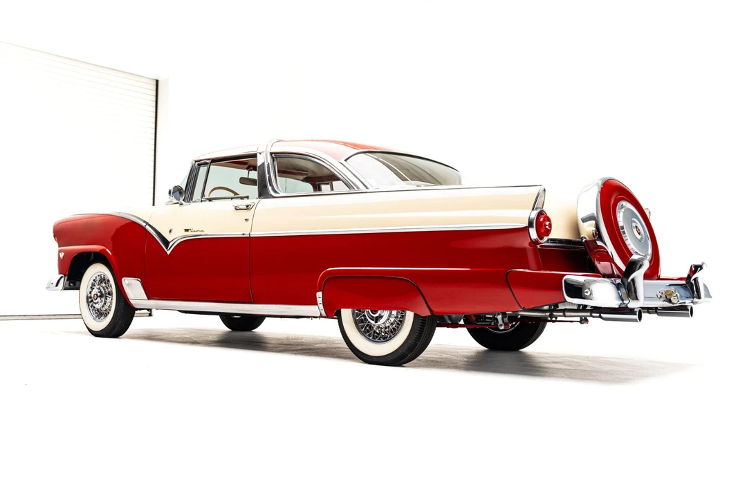 1955 Ford Fairlane 1st Gen - Image 5 of 31