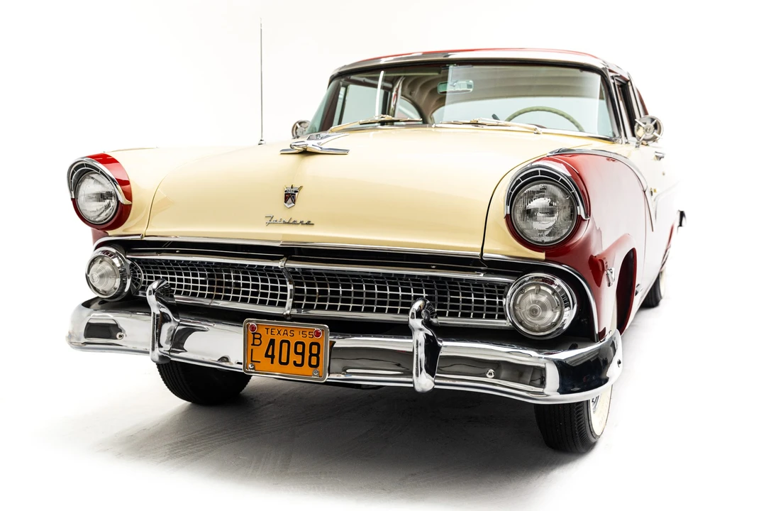 1955 Ford Fairlane 1st Gen - Image 2 of 31