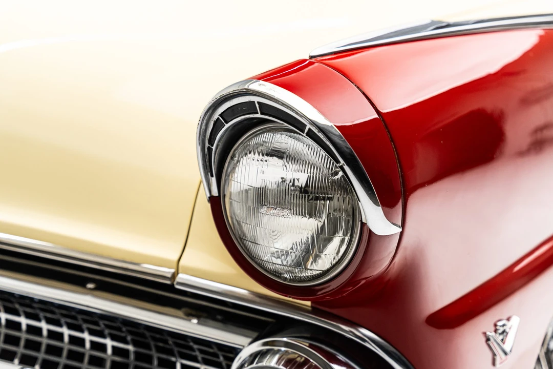 1955 Ford Fairlane 1st Gen - Image 29 of 31