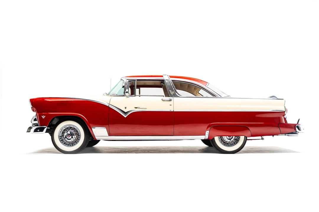 1955 Ford Fairlane 1st Gen - Image 4 of 31