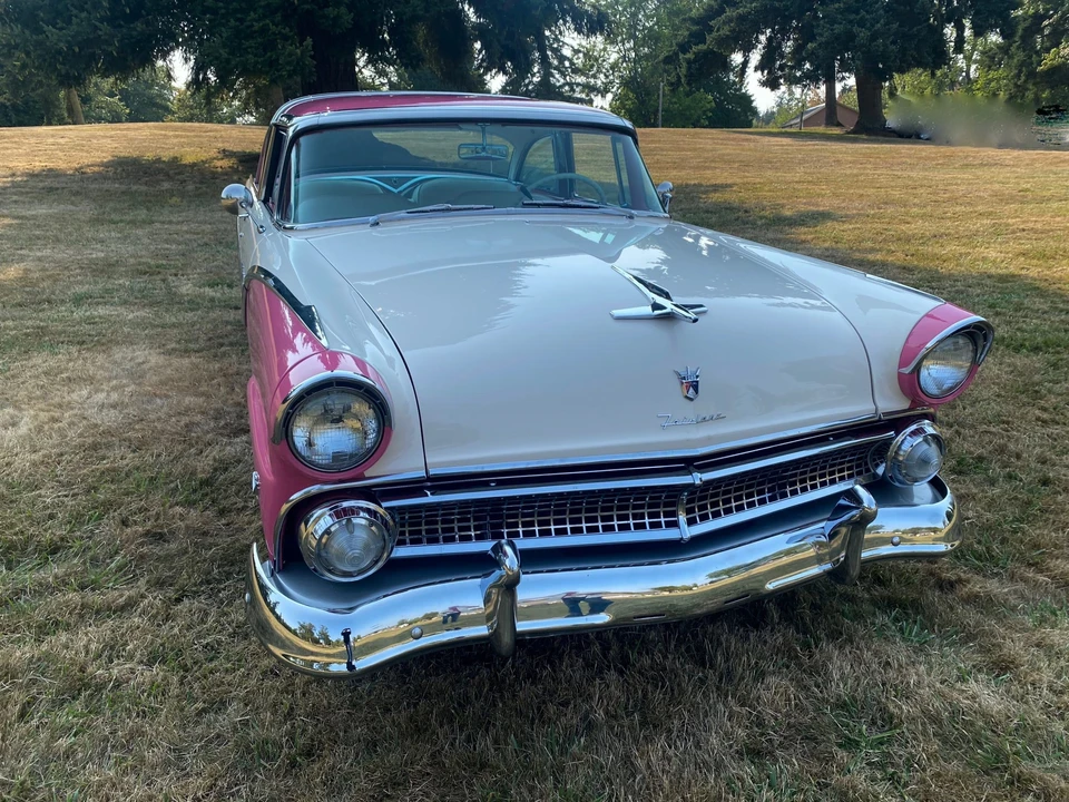 1955 Ford Fairlane 1st Gen - Image 23 of 31