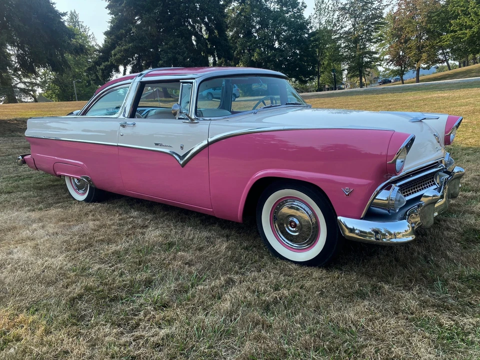 1955 Ford Fairlane 1st Gen - Image 17 of 31
