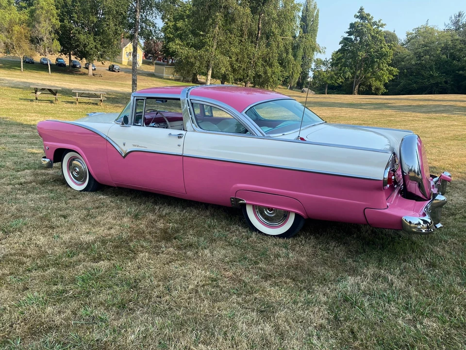 1955 Ford Fairlane 1st Gen - Image 7 of 31
