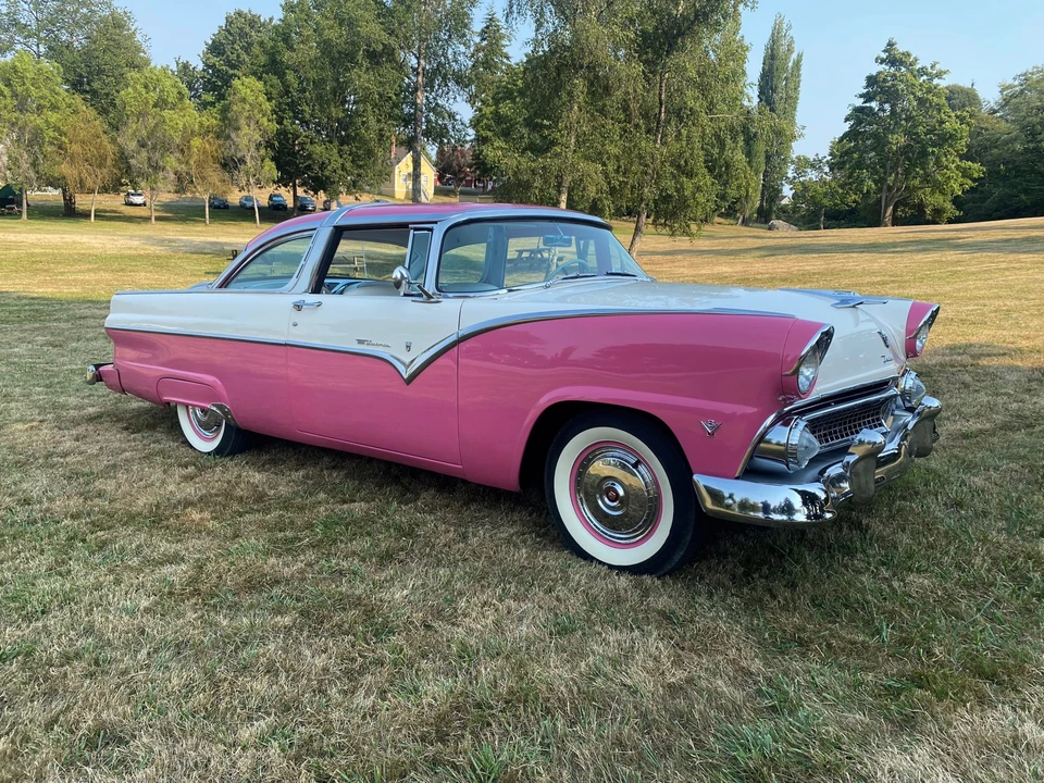 1955 Ford Fairlane 1st Gen - Image 18 of 31