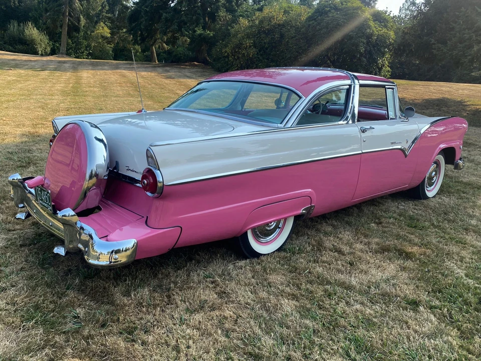1955 Ford Fairlane 1st Gen - Image 15 of 31