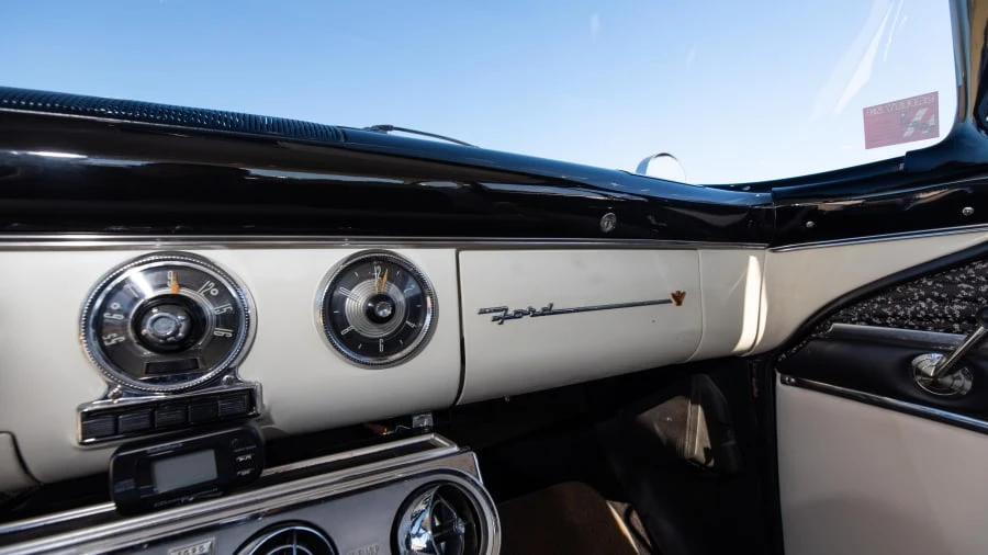 1955 Ford Fairlane 1st Gen - Image 14 of 15