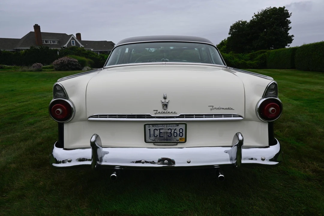 1955 Ford Fairlane 1st Gen - Image 21 of 31