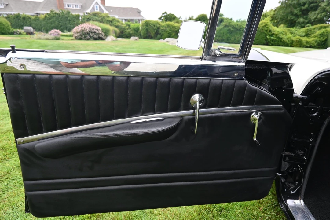 1955 Ford Fairlane 1st Gen - Image 28 of 31