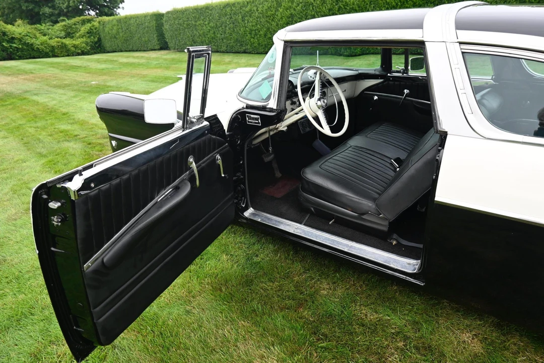 1955 Ford Fairlane 1st Gen - Image 27 of 31