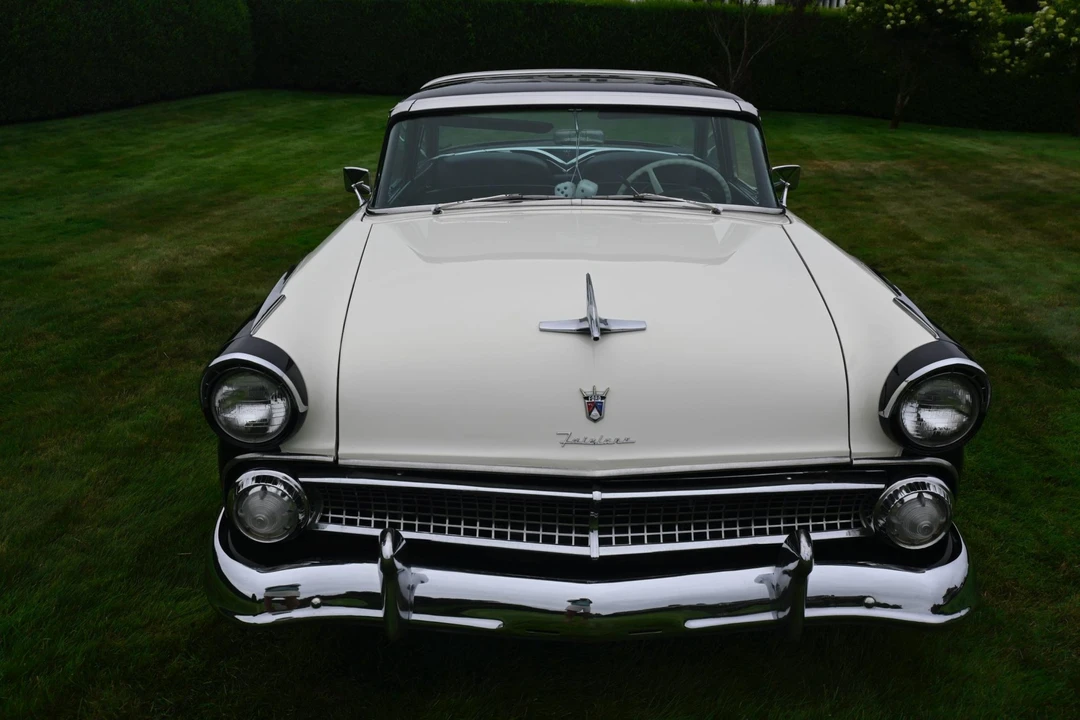1955 Ford Fairlane 1st Gen - Image 12 of 31