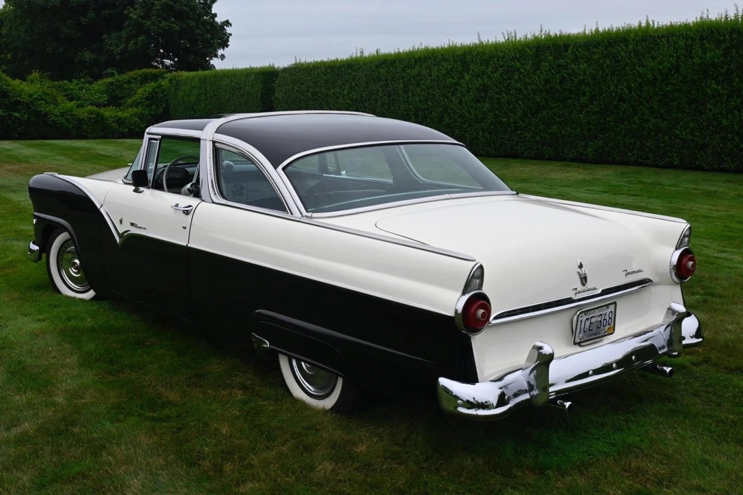 1955 Ford Fairlane 1st Gen - Image 7 of 31