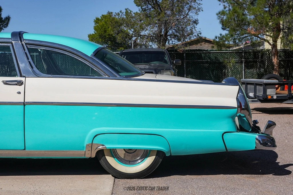 1955 Ford Fairlane 1st Gen - Image 5 of 12
