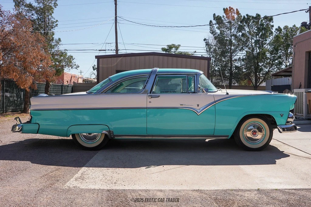 1955 Ford Fairlane 1st Gen - Image 9 of 12