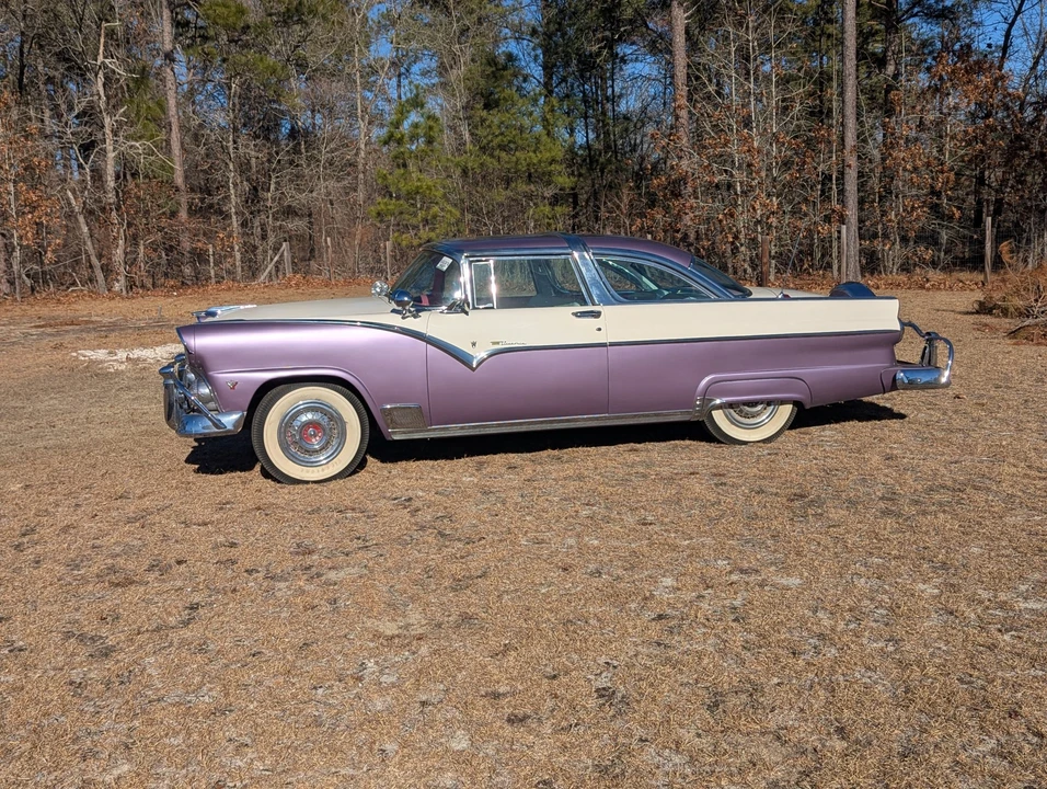 1955 Ford Fairlane 1st Gen - Image 4 of 31