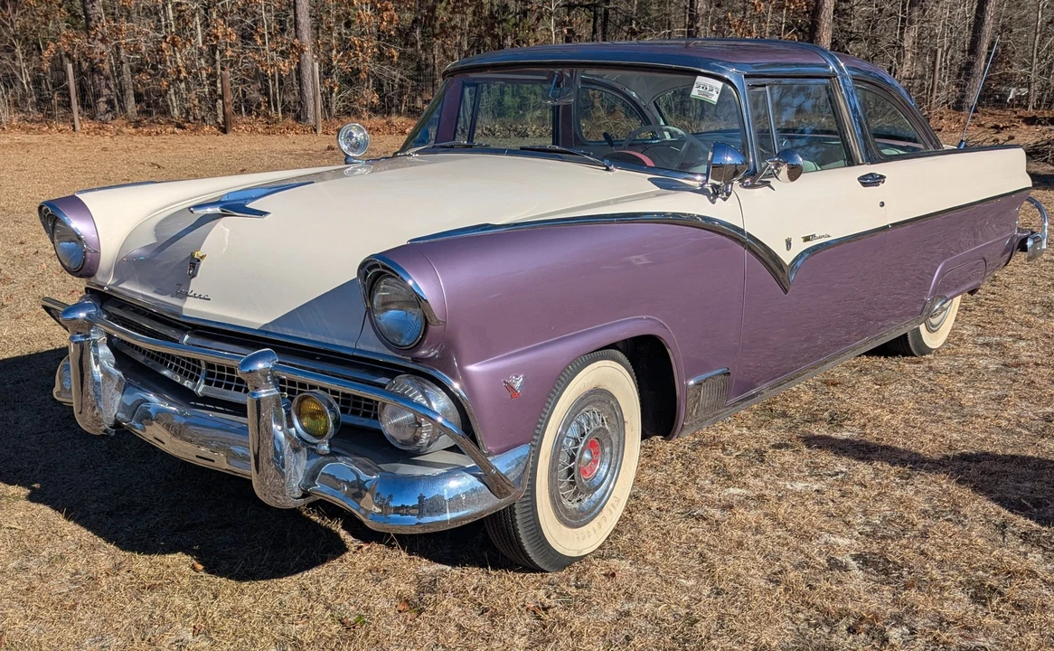 1955 Ford Fairlane 1st Gen - Image 3 of 31