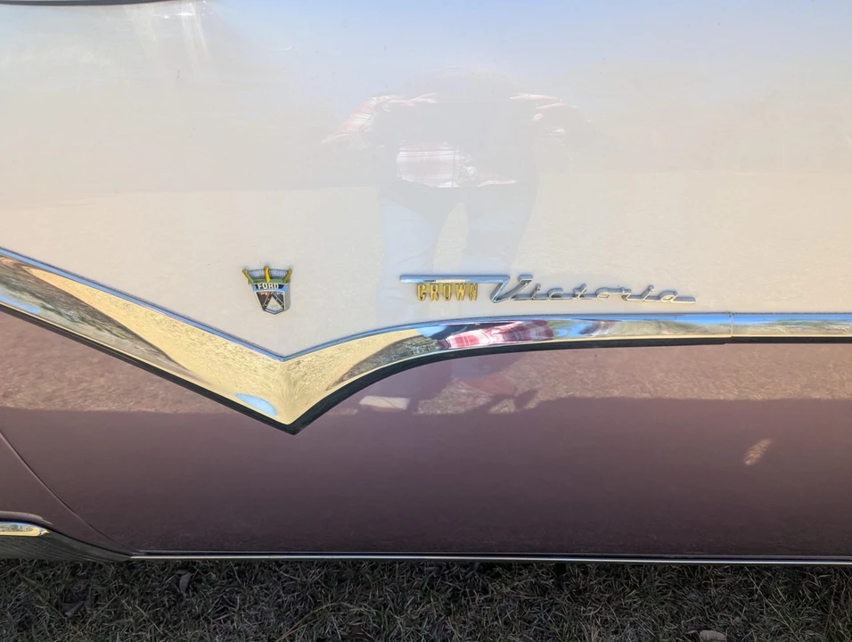 1955 Ford Fairlane 1st Gen - Image 27 of 31