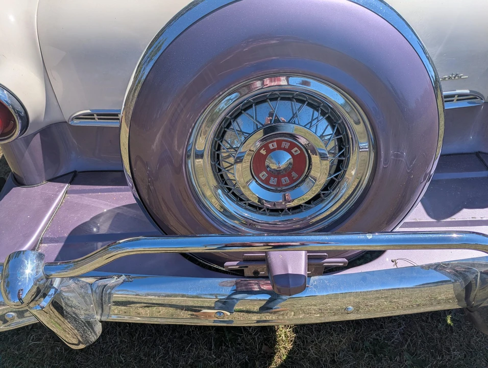 1955 Ford Fairlane 1st Gen - Image 18 of 31