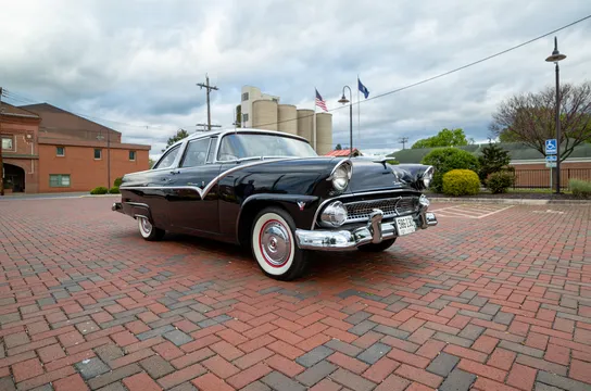 1955 Ford Fairlane 1st Gen - Image 3 of 31