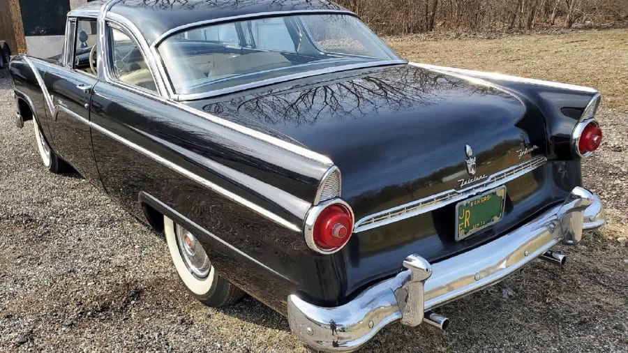 1955 Ford Fairlane 1st Gen - Image 3 of 8