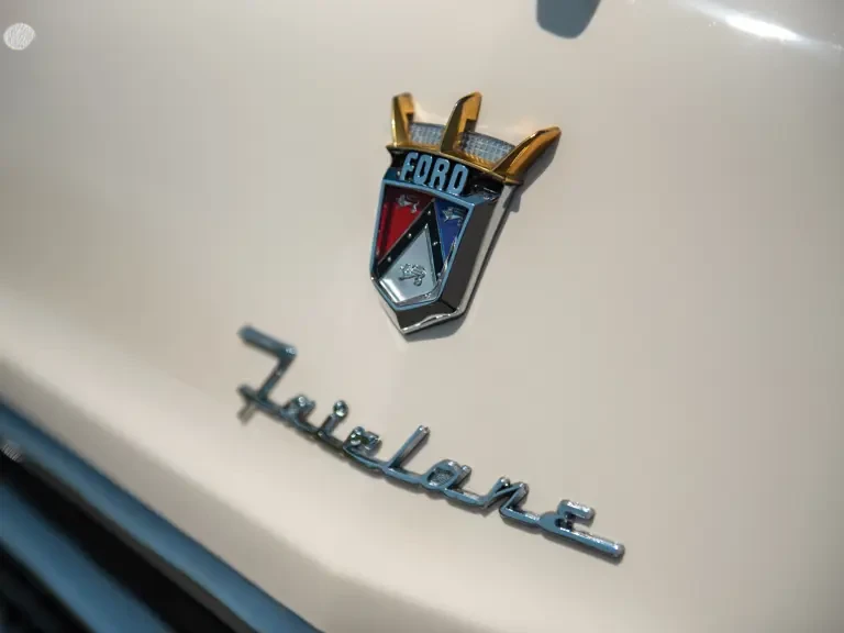 1955 Ford Fairlane 1st Gen - Image 18 of 22