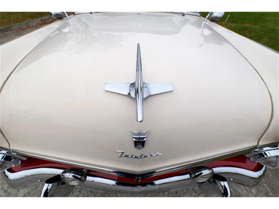 1955 Ford Fairlane 1st Gen - Image 21 of 31