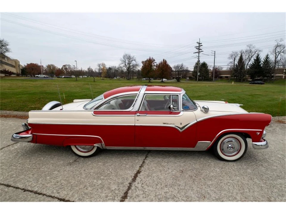 1955 Ford Fairlane 1st Gen - Image 3 of 31
