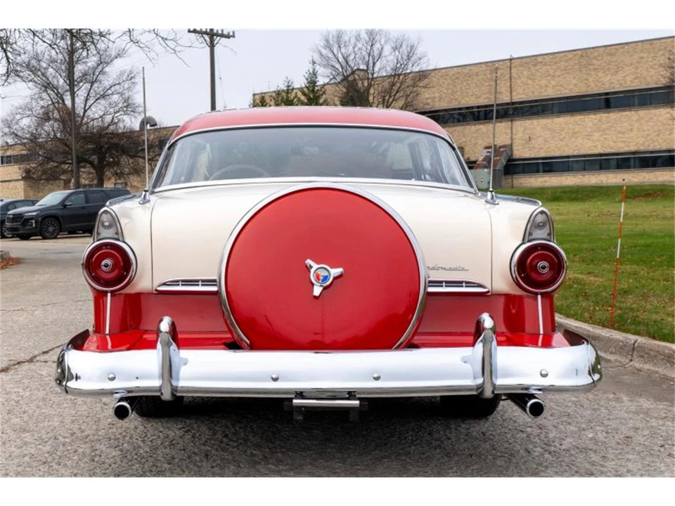 1955 Ford Fairlane 1st Gen - Image 30 of 31
