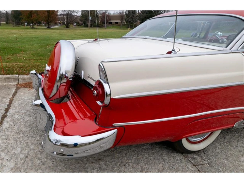 1955 Ford Fairlane 1st Gen - Image 14 of 31