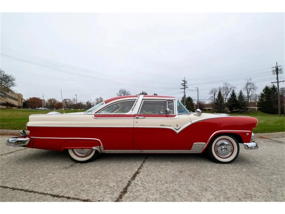 1955 Ford Fairlane 1st Gen - Image 4 of 31