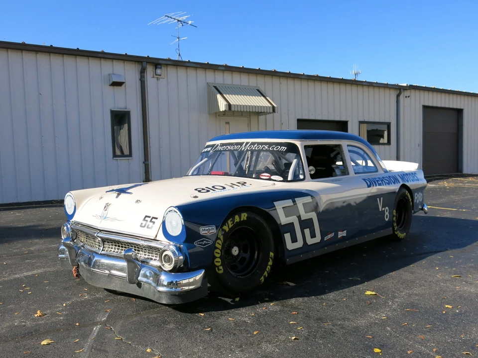 1955 Ford Fairlane 1st Gen - Image 16 of 31
