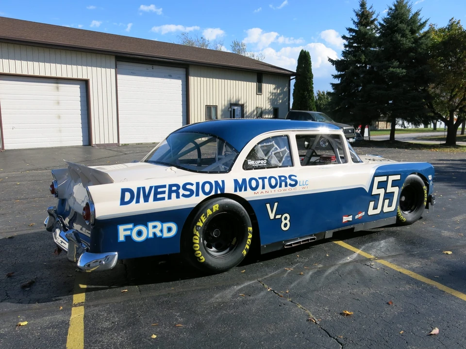 1955 Ford Fairlane 1st Gen - Image 5 of 31