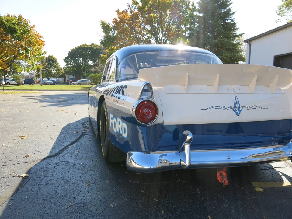 1955 Ford Fairlane 1st Gen - Image 25 of 31