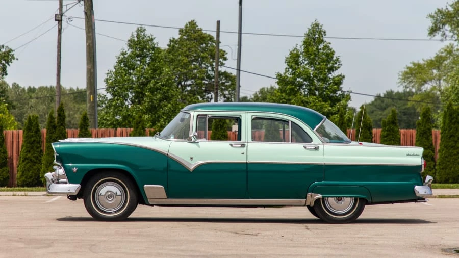 1955 Ford Fairlane 1st Gen - Image 2 of 14
