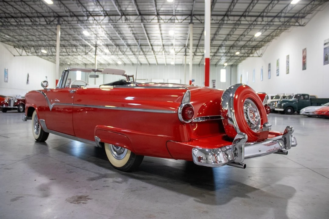 1955 Ford Fairlane 1st Gen - Image 4 of 12
