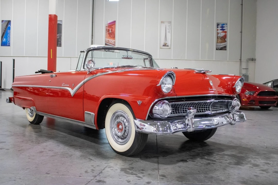 1955 Ford Fairlane 1st Gen - Image 8 of 12