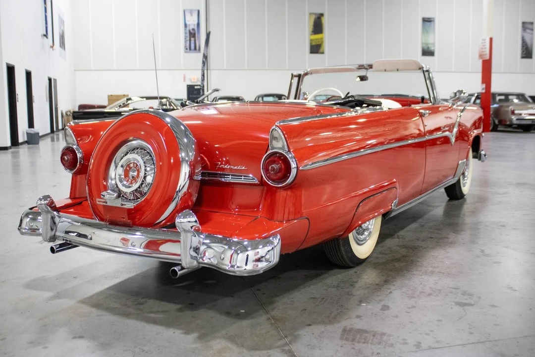 1955 Ford Fairlane 1st Gen - Image 6 of 12