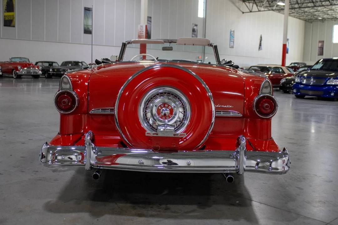 1955 Ford Fairlane 1st Gen - Image 5 of 12