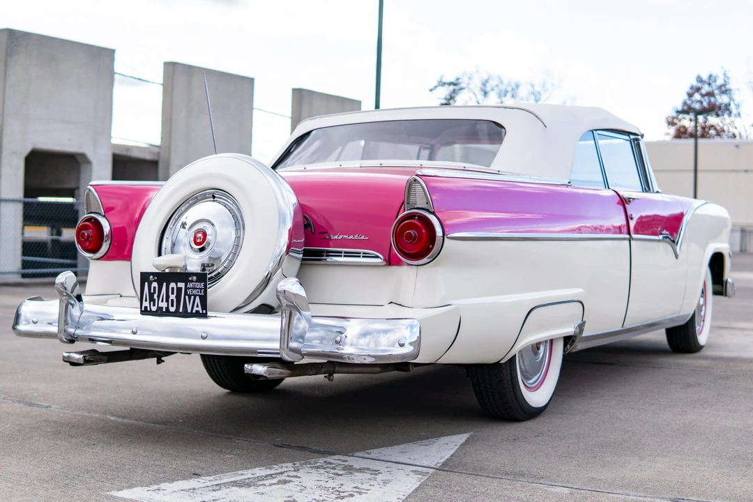 1955 Ford Fairlane 1st Gen - Image 14 of 31