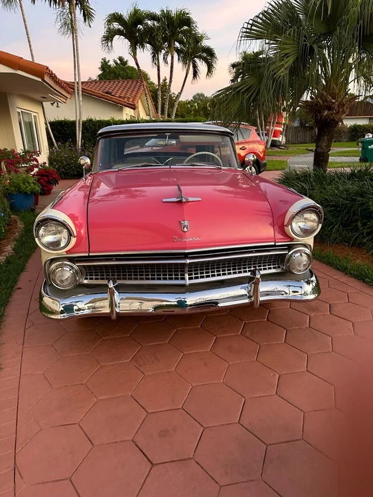 1955 Ford Fairlane 2nd Gen - Image 9 of 21