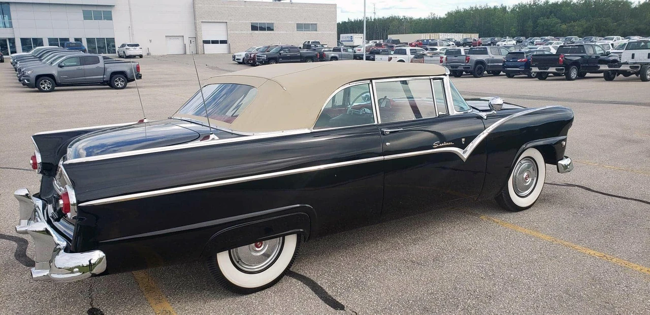 1955 Ford Fairlane 1st Gen - Image 6 of 31