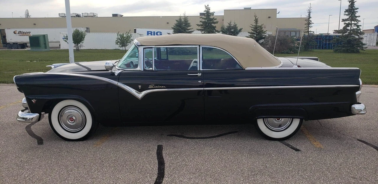 1955 Ford Fairlane 1st Gen - Image 3 of 31