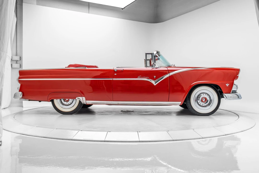 1955 Ford Fairlane 1st Gen - Image 28 of 31